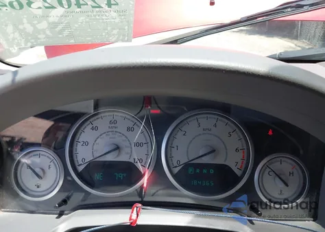 2008 Chrysler Town & Country Touring z USA, uszkodzony, nr VIN 2A8HR54P68R679408